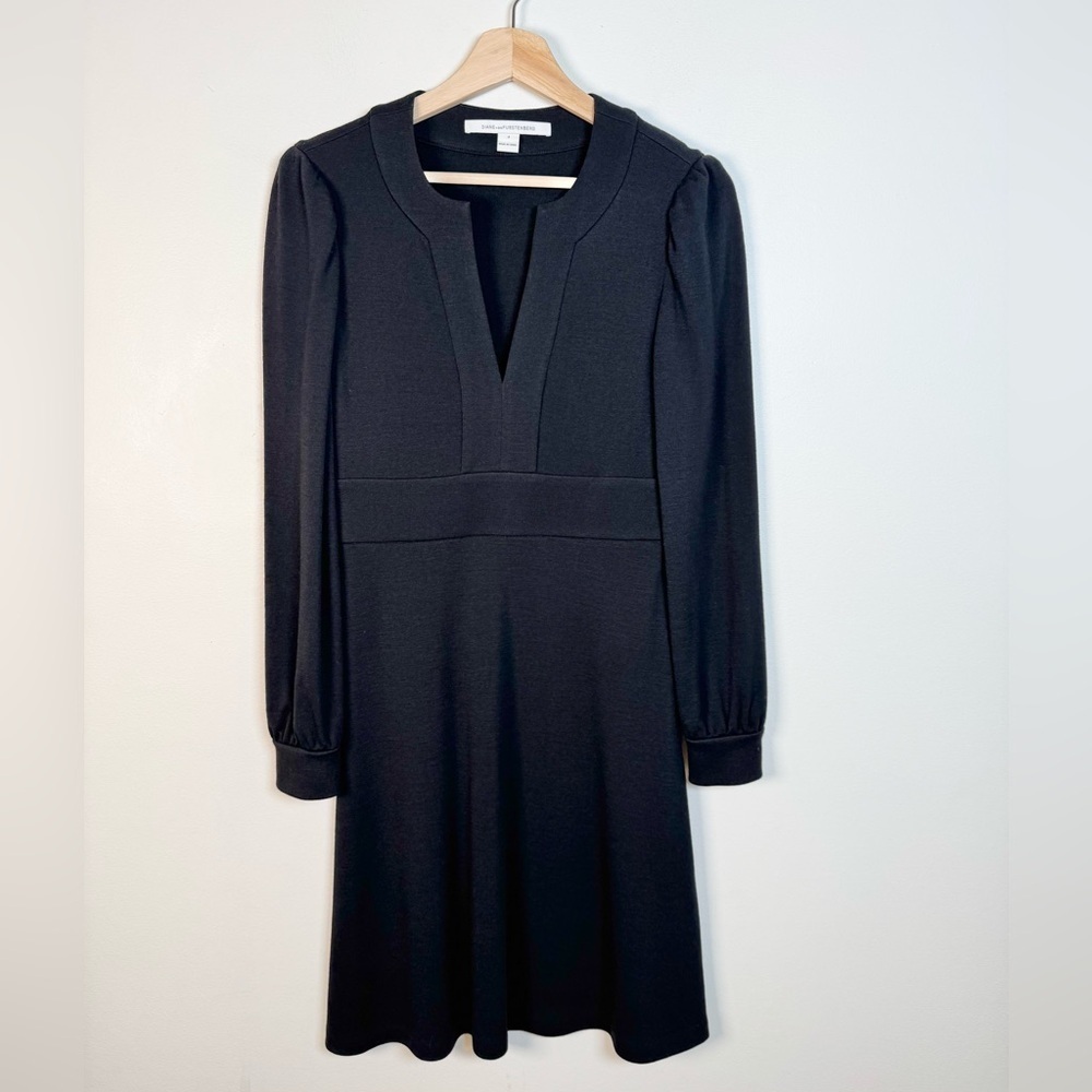 Diane Von Furstenberg Women’s Leyah 100%‎ Wool V-Neck Sweater Dress Size 4